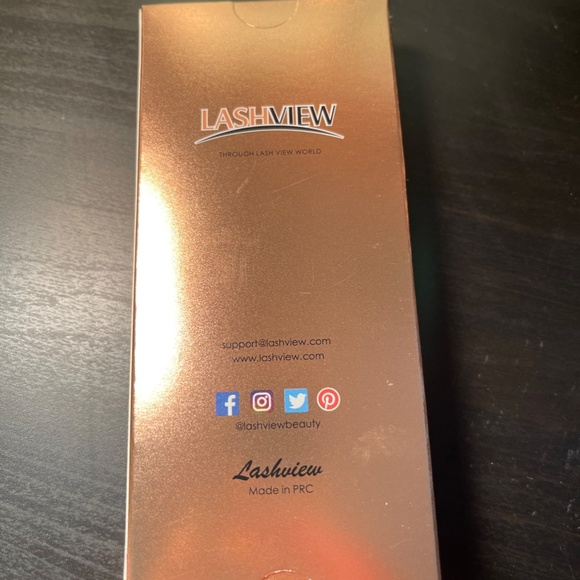 LashView Singular lashes - Picture 6 of 6